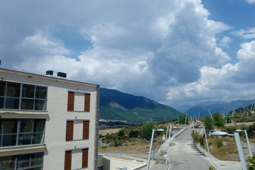 Amplio Apartamento En Sabinanigo - Las Margas Pirineo Aragones Экстерьер фото